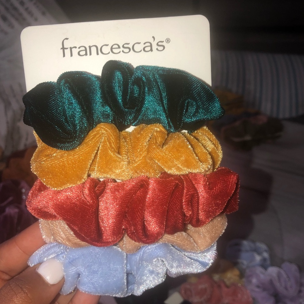 Hair scrunches